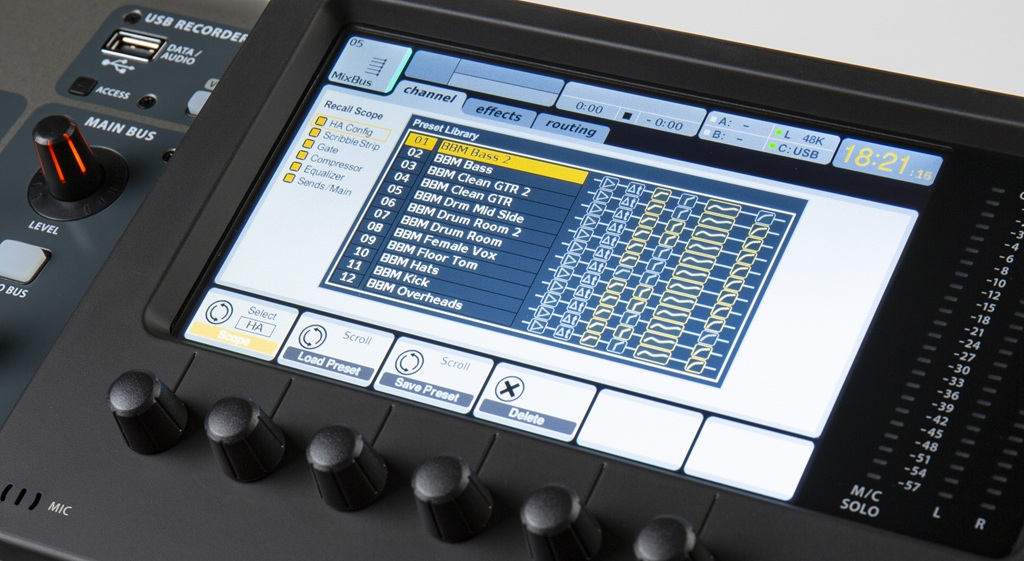 Behringer X32 Display mit Preset-Library, MixBus-Menü, Drehreglern und Pegelanzeige für digitales Live-Mixing.