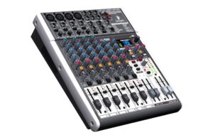 Der Behringer XENYX X1204USB kombiniert analogen Signalfluss, integrierte Effekte und USB-Recording in einem kompakten 12-Kanal-Mischpult.