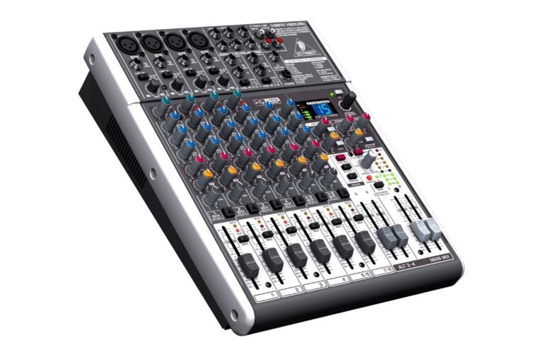 Test: Behringer XENYX X1204USB – Analoger 12-Kanal-Mixer